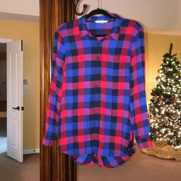 Peter Nygard Tops - Peter Nygard Top WORN ONCE